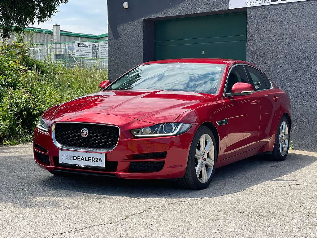 Jaguar XE 20d Prestige Aut.*Spurhalteassistent*elektr. Sitze*Aut. Heckklappe Limousine