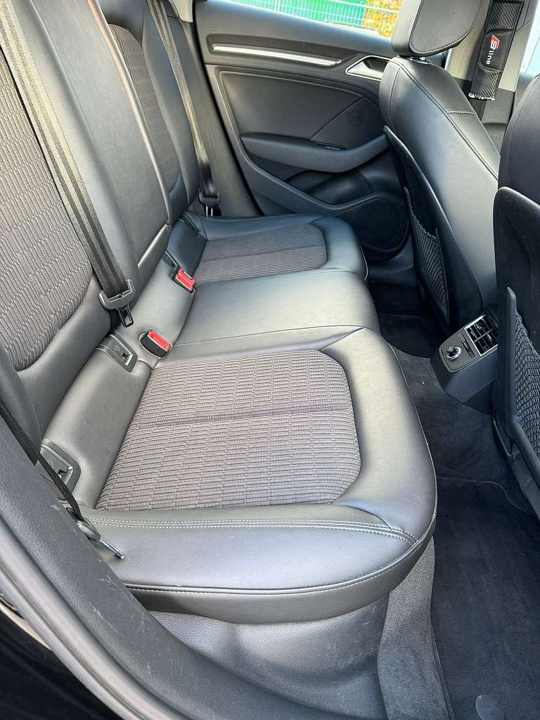 Audi A3 SB 1,6 TDI S-tronic intense Limousine