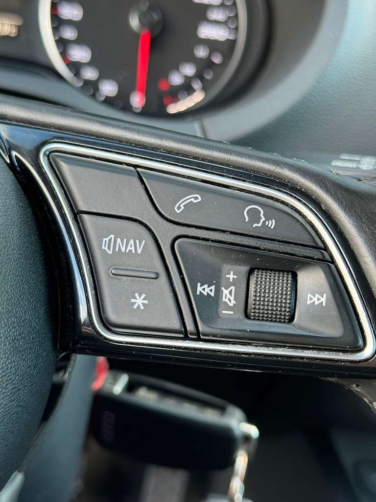 Audi A3 SB 1,6 TDI S-tronic intense Limousine