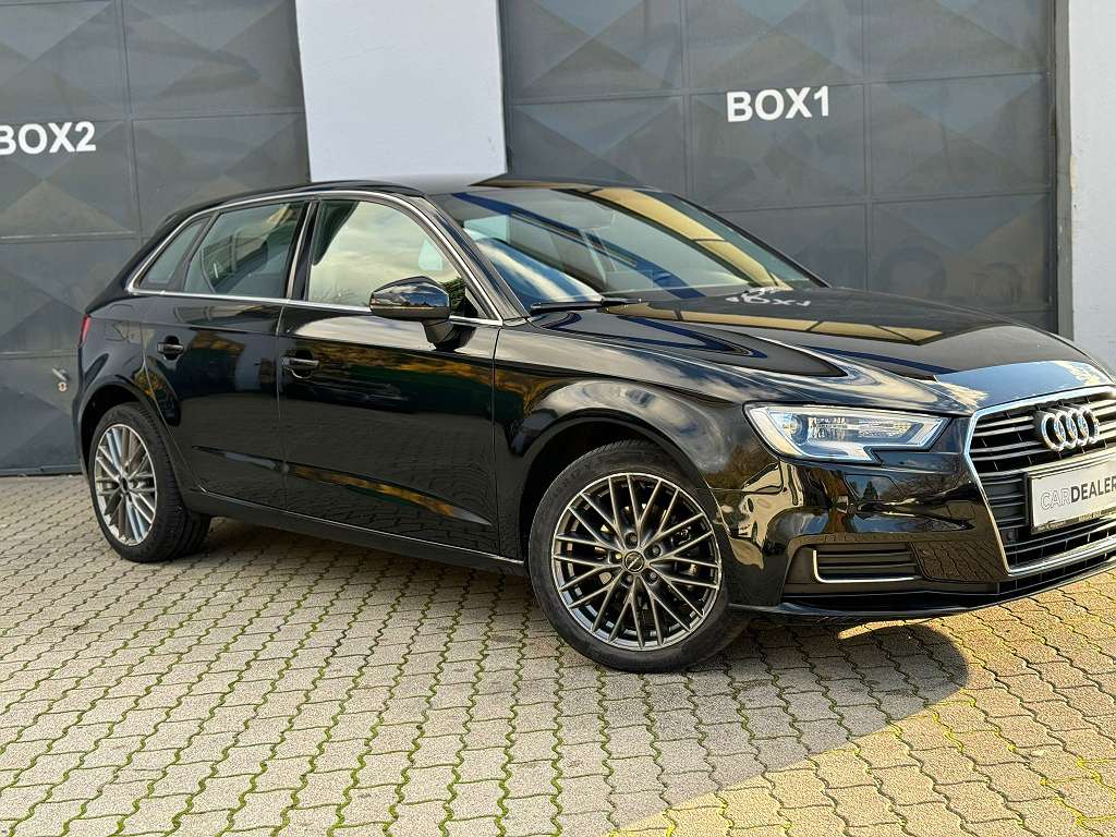 Audi A3 SB 1,6 TDI S-tronic intense Limousine