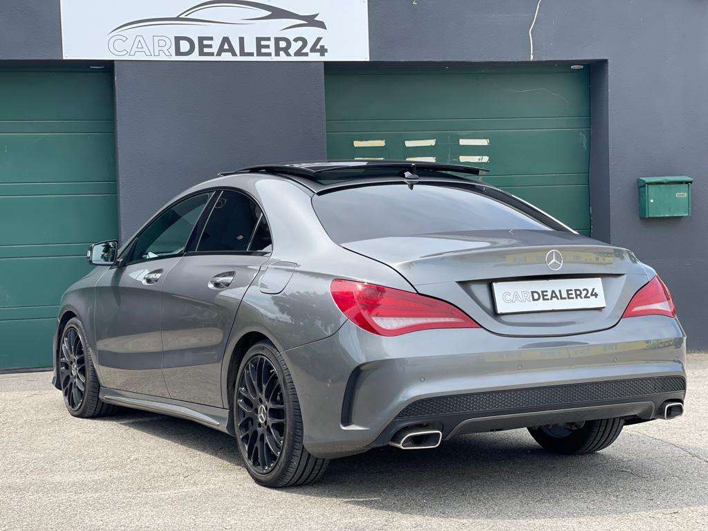 Mercedes-Benz CLA-Klasse CLA 220 CDI Aut. *AMG*Panoramadach* Sportwagen / Coupé