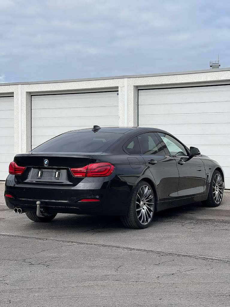 BMW 4er-Reihe 420d Gran Coupe Advantage Aut. Sportwagen / Coupé